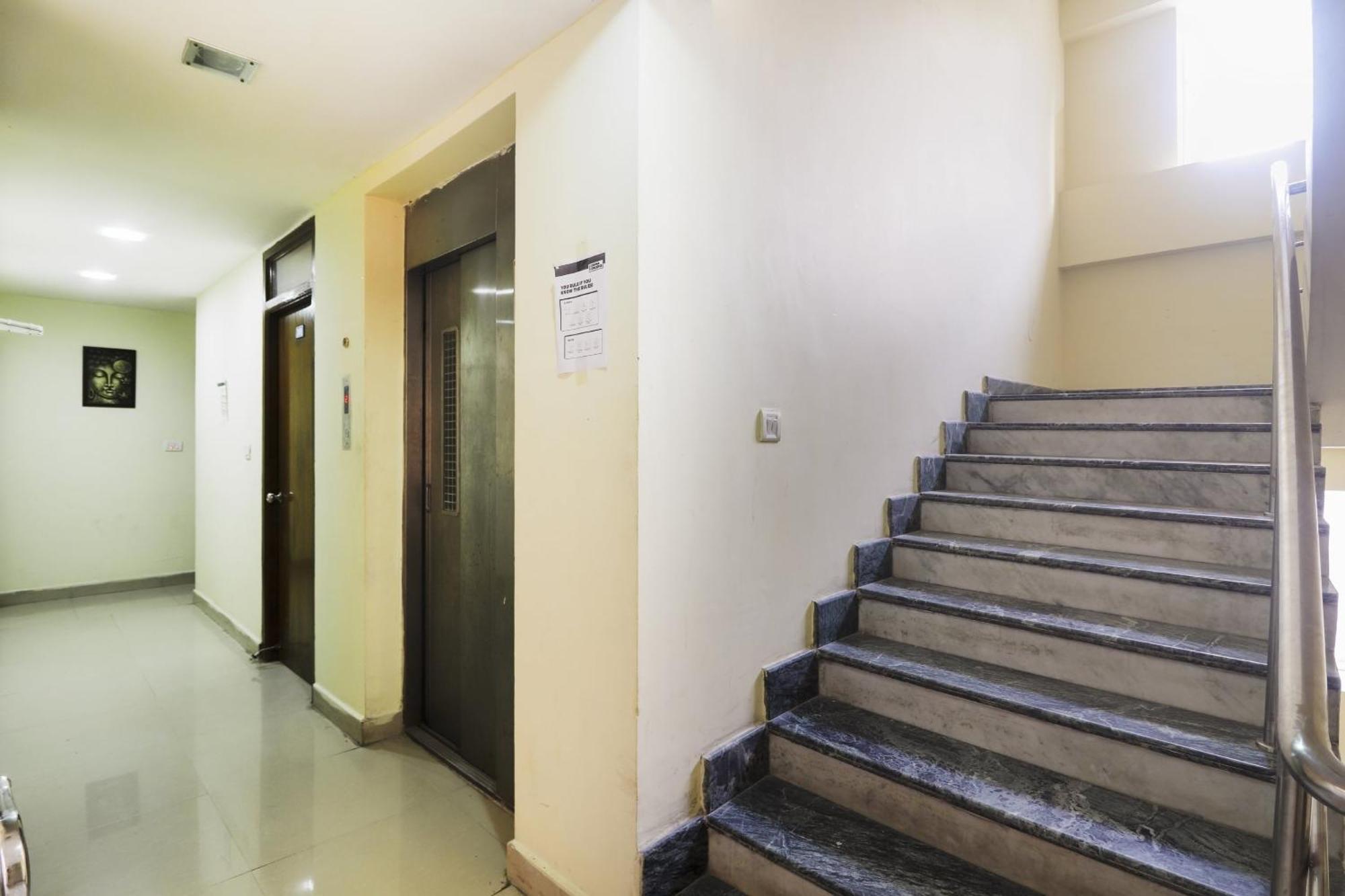 Hotel O Ruby Grand Inn Kondapur  Exterior foto